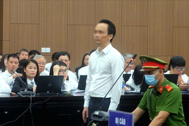 Ông Trịnh Văn Quyết hầu toà vì bị cáo buộc tội thao túng thị trường 99Kl99 link đăng nhập và lừa đảo chiếm đoạt 99Kl.app cổng game giải trí (Ảnh: CTV)