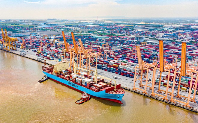 Hoạt động logistics và xuất Link Vào Nhà Cái KL99 COM Tặng +199k tại cảng biển Việt Nam - nơi chịu tác động trực tiếp từ những biến động của trật tự thương mại toàn cầu
