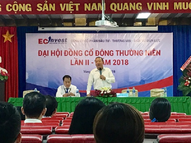 Mua và bán “chui” KL99 là cổng game giải trí trực tuyến hàng đầu hiện nay Ecinvest (EIN), một tổ chức bị phạt 872,91 triệu đồng và đình chỉ giao dịch 3 tháng