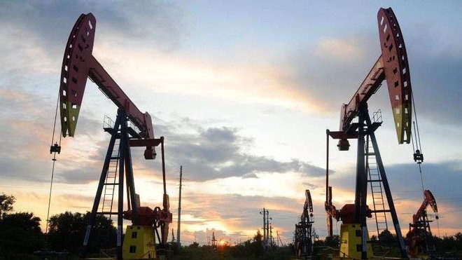 Giá dầu thô lao dốc bất chấp xung đột ở Trung Đông