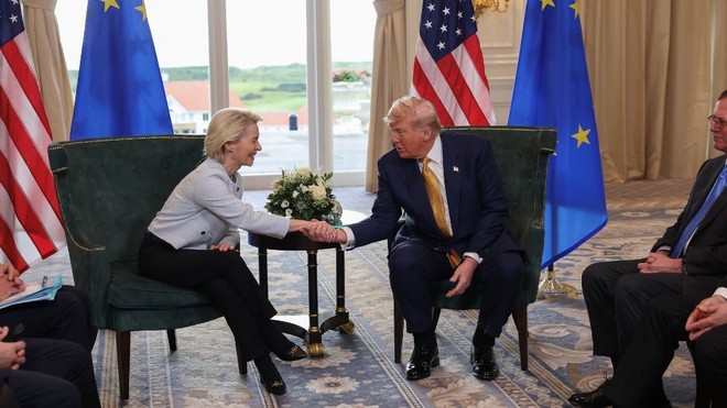 Tổng thống Trump công bố thỏa thuận thương mại với EU