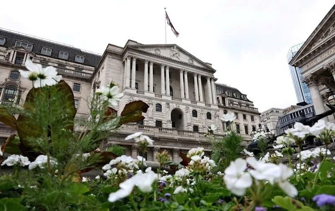 BoE: Thị trường có nguy cơ điều chỉnh mạnh khi tâm lý bi quan về AI hoặc Fed