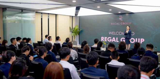 Regal Group (RGG): Kl992 VIP Trang Chủ 2026 đi lùi, thu nhập của lãnh đạo tăng mạnh trong năm 2025