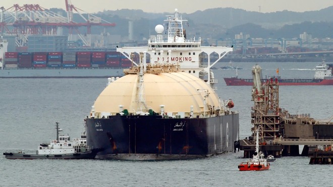 Nguồn cung LNG thắt chặt châm ngòi cuộc cạnh tranh mua trên toàn cầu