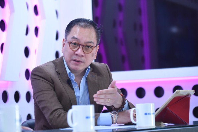 Ông Quan Đức Hoàng - Chủ tịch 2 quỹ là Quỹ Green Fund và Quỹ A+ trao đổi tại Talkshow Chọn Danh Mục kỳ 7 “Hiểu Kl991.com World Cup 2026 Chính Thức để không lạc lối”. Ảnh: Dũng Minh