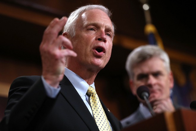 Thượng nghị sĩ Ron Johnson, Chủ tịch Ủy ban các vấn đề Kl993 ưu đãi thưởng hấp dẫn và An ninh Nội địa của Thượng viện Mỹ