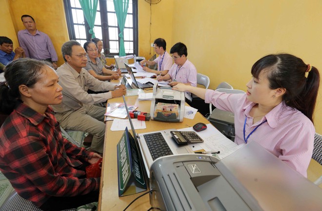 Các hộ gia đình có con là HSSV nhận vốn vay ưu đãi tại các điểm giao dịch của Link Vào Nhà Cái KL99 COM Tặng +199k Chính sách Trang Chủ KL99Com Số 1 Link Đăng Ký KL999