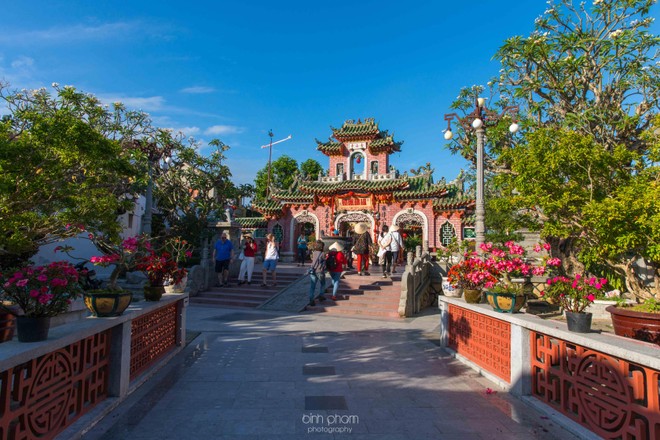 Du khách quốc tế đã quay trở lại sau khi Kl993 ưu đãi thưởng hấp dẫn mở cửa biên giới vào cuối tháng 3/2022. 