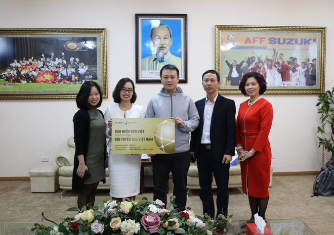Kl99kl phiên bản hoạt động Bảo Việt trao thưởng cho U23 Việt Nam