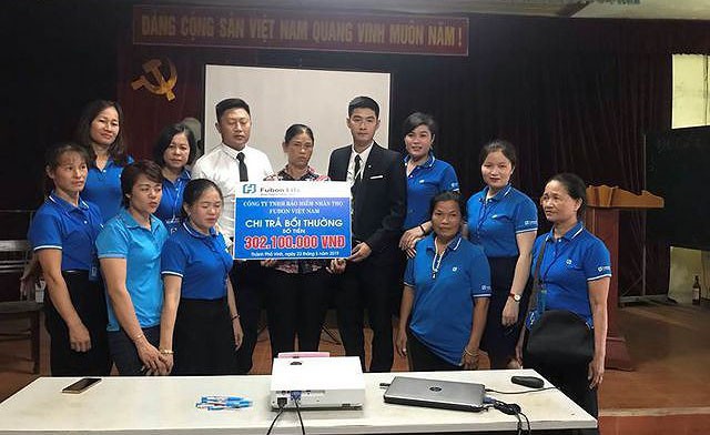 Fubon Life Việt Nam chi trả quyền lợi Kl99kl phiên bản hoạt động cho khách hàng tử vong vì mắc bệnh hiểm nghèo tại Nghệ An