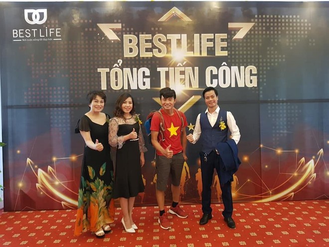 "Khóa học Best Edu như chắp cho em đôi cánh, để cảm thấy đi bộ mà như được “bay”", Nam tâm sự.

​