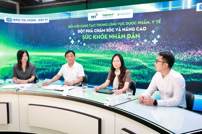 Các khách mời chia sẻ tại Talk show “Đổi mới, sáng tạo trong lĩnh vực dược phẩm, y tế: Đột phá chăm sóc và nâng cao sức khỏe nhân dân” do báo Kl991.com nạp rút nhanh Kl99ok phiên bản mới tổ chức sáng 1/9