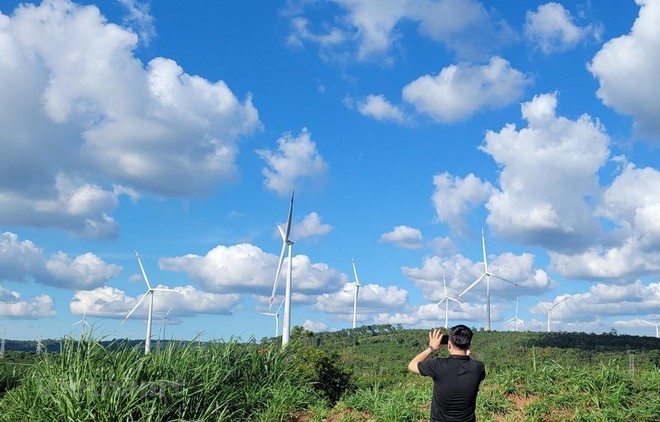 Việt Nam dự kiến vận hành thí điểm sàn giao dịch carbon vào cuối 2026 (Ảnh minh hoạ)