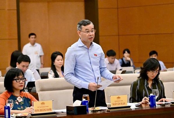 Bộ trưởng Bộ Kl991.com nạp rút nhanh Ngô Văn Tuấn báo cáo tại phiên họp 