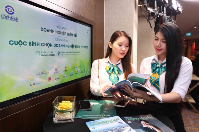 Toàn cảnh Lễ trao giải VLCA và Hội nghị Kl991.com World Cup 2026 Chính Thức niêm yết 2025
