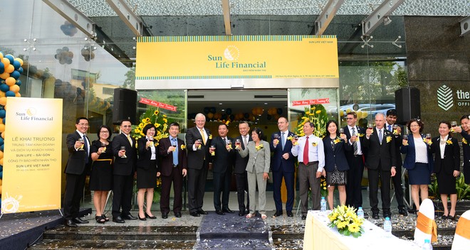 Sun Life Việt Nam khai trương Trung tâm Kl992 VIP Trang Chủ 2026 và Dịch vụ khách hàng