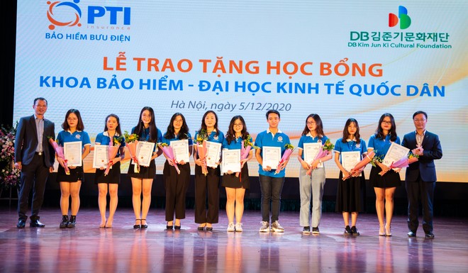 PTI trao học bổng cho sinh viên Đại học Kl992 cổng game cá cược quốc dân