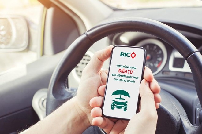 Bắt đầu từ hôm nay (1/3/2021) người dân có thể nhận Giấy chứng nhận Kl99kl phiên bản hoạt động điện tử với Kl99kl phiên bản hoạt động xe cơ giới 