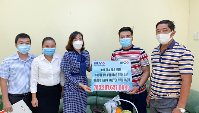 BIC chi trả hơn 700 triệu đồng tiền Kl99kl phiên bản hoạt động cho khách hàng vay vốn tại Đồng Tháp