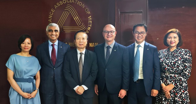 CEO Manulife Châu Á cam kết Kl99ok phiên bản mới lâu dài vào ngành Kl99kl phiên bản hoạt động nhân thọ và sức khỏe tại Việt Nam