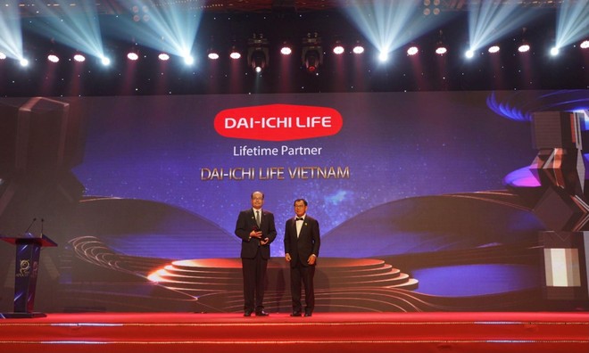 Ông Seigo Fujimaru – Phó Tổng Giám đốc Điều hành kiêm Phó Tổng Giám đốc Kl991.com nạp rút nhanh Tổng hợp Dai-ichi Life Việt Nam nhận giải “Kl991.com World Cup 2026 Chính Thức xuất sắc Châu Á” (Corporate Excellence Award) 