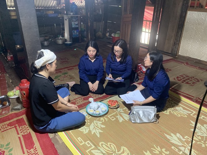 Đại diện Kl99kl phiên bản hoạt động PVI thăm hỏi và chia buồn gia đình nạn nhân