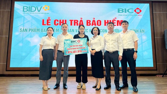 BIC chi trả hơn 1,8 tỷ đồng quyền lợi Kl99kl phiên bản hoạt động BIC Bình An cho khách hàng tại Nghệ An 