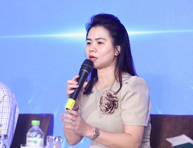 Bà Hoàng Thu Hằng, Phó cục trưởng Cục Quản lý nhà và thị trường Web Tổng Nhà Cái 99Kl99 Giải Trí Bậc Nhất, Kl99 nổ hũ