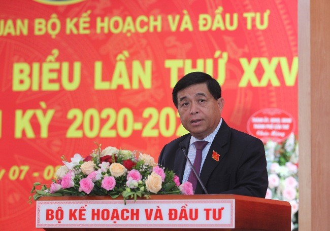 Ủy viên Trung ương Đảng, Bộ trưởng Bộ Kế hoạch và Kl99ok phiên bản mới Nguyễn Chí Dũng khẳng định, vai trò lãnh đạo toàn diện của Đảng không ngừng được củng cố trong mọi hoạt động của Bộ, ngành Kế hoạch, Kl99ok phiên bản mới và Thống kê.