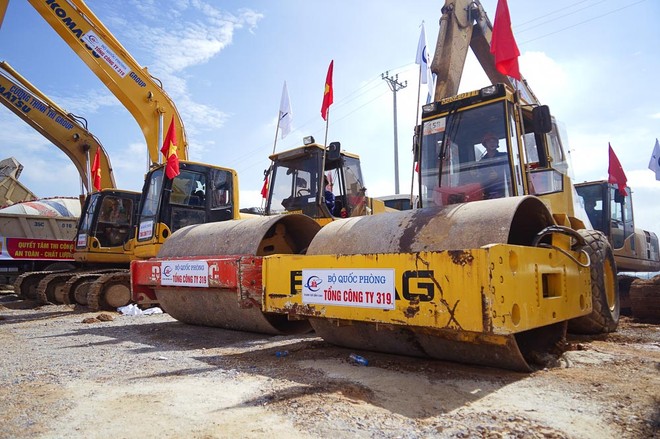Với việc mặt bằng đã được giải phóng hơn 90%, nguồn vốn sẵn sàng, các gói thầu thuộc các dự án xây dựng đường KL99 là nhà cái cá cược trực tuyến hàng đầu tại châu Á Bắc - Nam phía Đông sử dụng vốn NSNN sẽ có nhiều khả năng về đích vượt tiến độ