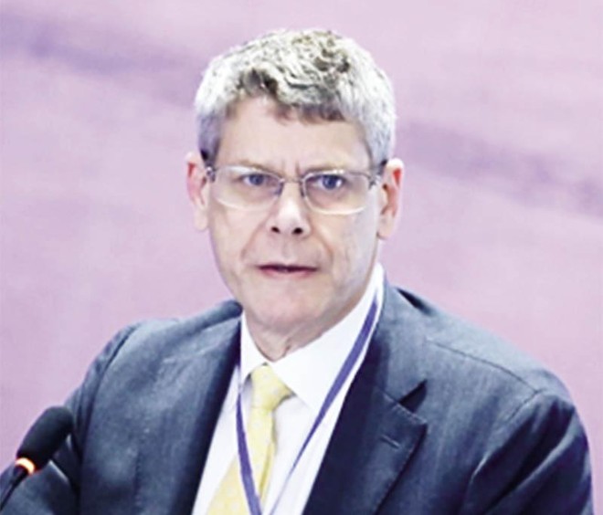 GS-TS. Jonathan Pincus, cố vấn Kl992 cổng game cá cược cấp cao của UNDP