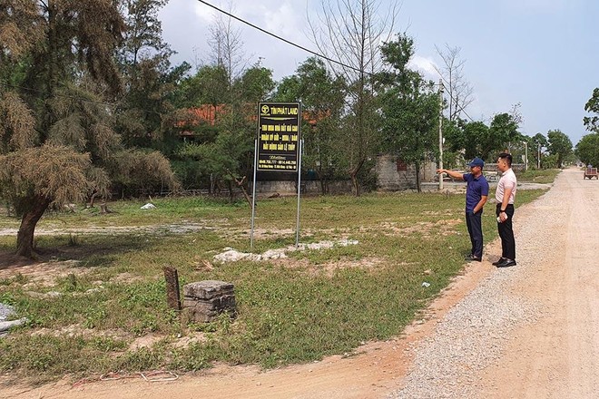 Nhà Kl99ok phiên bản mới đang đổ xô tìm mua các lô đất dọc 2 bên tuyến đường liên thôn của xã Ngư Thủy Bắc (huyện Lệ Thủy, Quảng Bình)