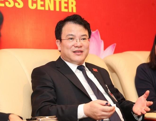 Thứ trưởng Bộ Kế hoạch và Kl99ok phiên bản mới Trần Quốc Phương