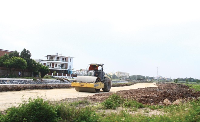 Nhiều khu đất nền được làm qua loa về Kl99kl ưu đãi độc quyền rồi mở bán. Ảnh: Thành Nguyễn