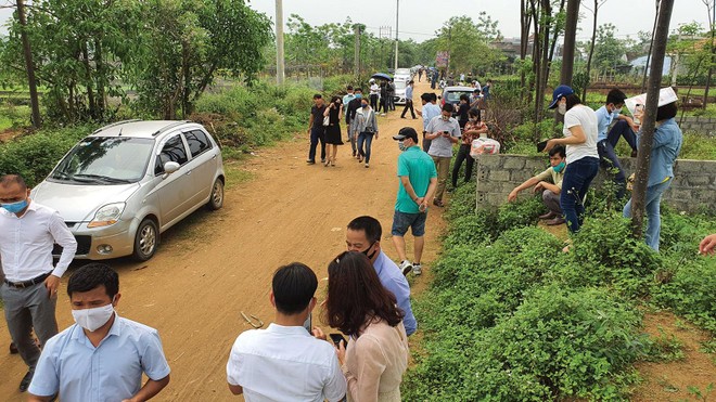 Chỉ cách đây ít lâu, cảnh cò đất, giới đầu cơ, Kl99ok phiên bản mới ùn ùn đi xem đất là hình ảnh quen thuộc ở nhiều địa phương