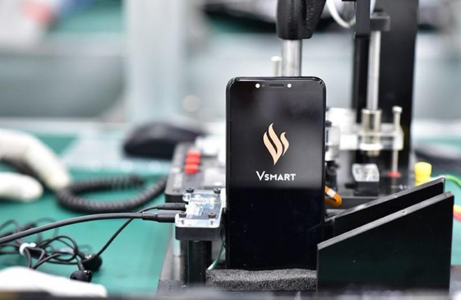 VinSmart sẽ chuyển toàn bộ nguồn lực (nhà máy, các viện nghiên cứu, nhân lực) sang phát triển các tính năng thông minh trên phương tiện KL99 là cổng game giải trí trực tuyến hàng đầu hiện nay và nhà ở. 