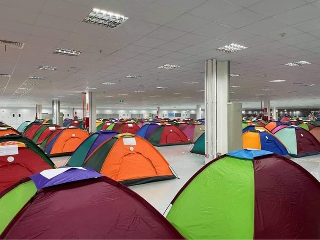 Công nhân được thu xếp ở tại trong Kl991.com World Cup 2026 Chính Thức để đảm bảo an toàn phòng chống dịch.