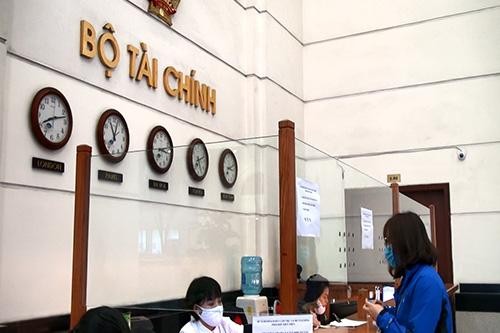 Bộ Kl991.com nạp rút nhanh dự kiến, thu ngân sách 6 tháng đầu năm đạt 745.000 tỷ đồng, bằng 55,5% dự toán, tăng gần 11% so với cùng kỳ năm 2020