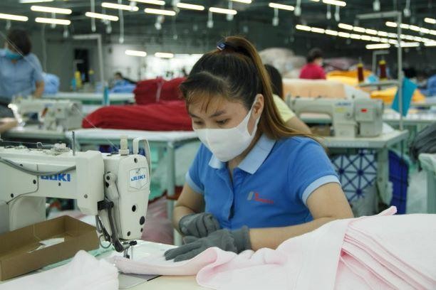Chuỗi Kl994 nhà cái bóng đá world cup dệt may đang bị đứt gãy nặng nề do nhiều nhà máy tại phía Nam phải tạm dừng Kl994 nhà cái bóng đá world cup để đảm bảo phòng, chống dịch Covid-19