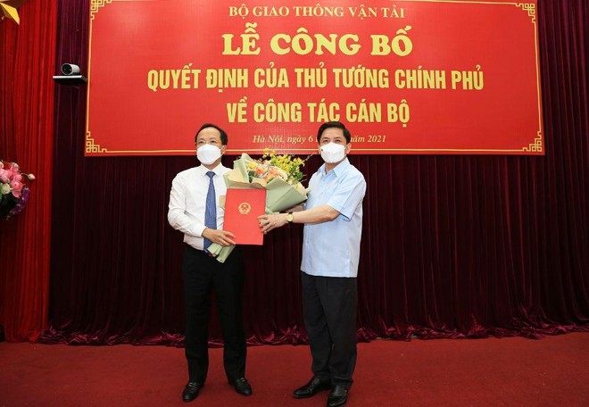 Bộ trưởng Bộ KL99 là cổng game giải trí trực tuyến hàng đầu hiện nay Vận tải Nguyễn Văn Thể trao quyết định bổ nhiệm cho tân Thứ trưởng Nguyễn Duy Lâm