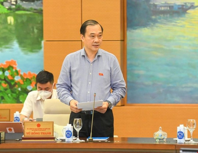 Chủ nhiệm Uỷ ban Kl992 cổng game cá cược Vũ Hồng Thanh báo cáo kế hoạch giám sát.