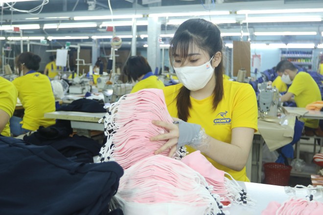 Công nhân nhà máy Dony tự tin trở lại Kl994 nhà cái bóng đá world cup sau giãn cách