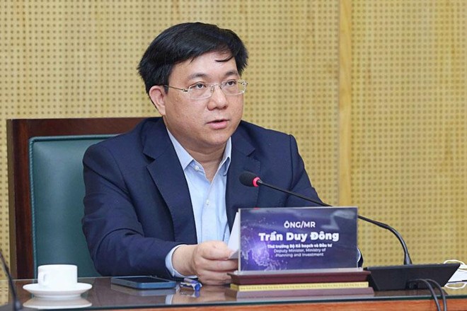 Thứ trưởng Bộ Kế hoạch và Kl99ok phiên bản mới Trần Duy Đông phát biểu tại Lễ ra mắt VIN Taiwan (Ảnh: Minh Trang)