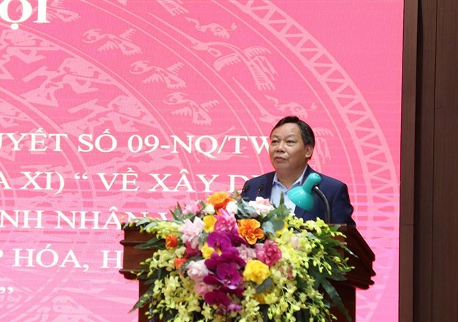 Phó Bí thư Thành ủy Hà Nội Nguyễn Văn Phong phát biểu tại Hội nghị tổng kết 10 năm thực hiện Nghị quyết 09-NQ/TW, ngày 09/12/2011 của Bộ Kl991.com tải ứng dụng (khóa XI). (Ảnh: Thanh Hải)