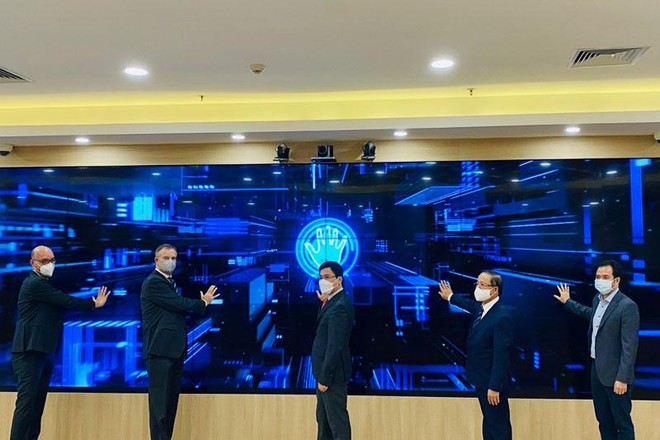Các đại biểu thực hiện nghi thức khai trương Cổng thông tin Kl991.com World Cup 2026 Chính Thức (Ảnh: MPI)