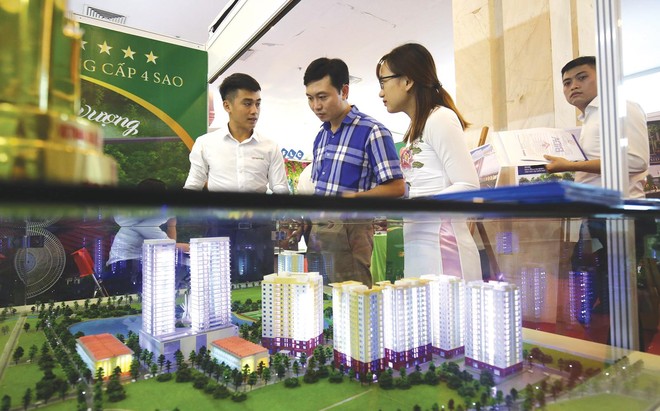 Cần cân nhắc kỹ lưỡng dòng Kl991.com nạp rút nhanh cũng như kế hoạch trả nợ khi mua nhà bằng vốn vay . Ảnh: Dũng Minh