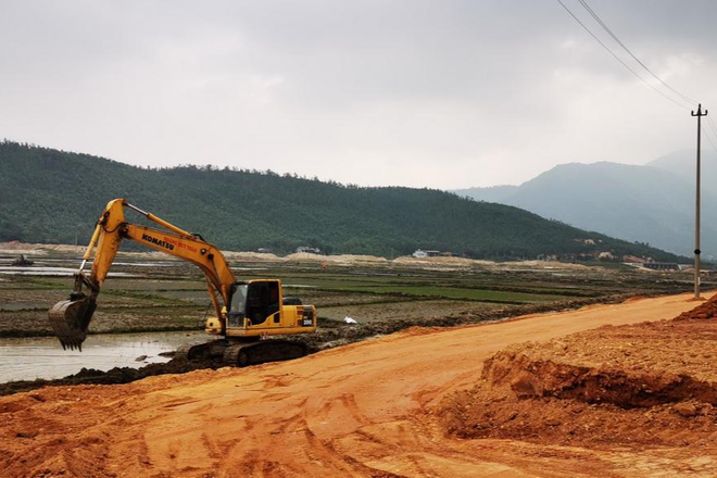 Việc triển khai các hạng mục cơ sở Kl99kl ưu đãi độc quyền tại Trung tâm điện lực Quảng Trạch gặp nhiều khó khăn do vướng công tác giải phóng mặt bằng