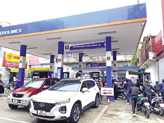 Giá xăng tăng lên mức cao nhất từ trước đến nay, tác động mạnh đến hoạt động Kl994 nhà cái bóng đá world cup, Kl992 VIP Trang Chủ 2026 của nhiều Kl991.com World Cup 2026 Chính Thức cũng như đời sống người dân. Ảnh: Đức Thanh