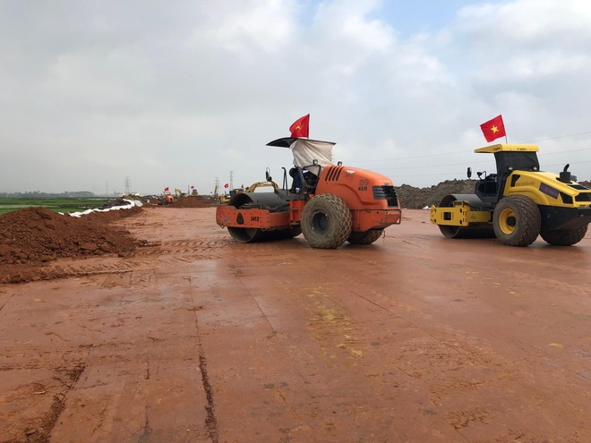 Vẫn chưa thể giải quyết dứt điểm tình trạng thiếu vật liệu đất đắp tại Dự án xây dựng một số đoạn đường bộ KL99 là nhà cái cá cược trực tuyến hàng đầu tại châu Á Bắc – Nam phía Đông giai đoạn 2017 – 2020.