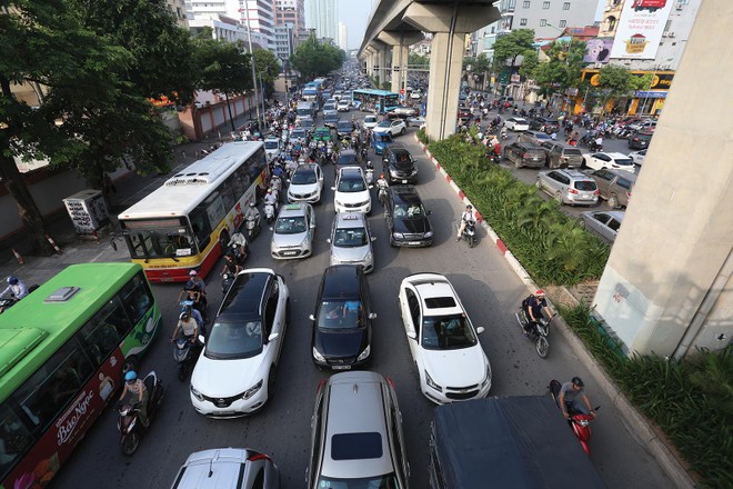 Việc gia hạn thời gian nộp phí Kl99kl phiên bản hoạt động không có nhiều ý nghĩa đối với chủ xe cơ giới. Ảnh: Dũng Minh